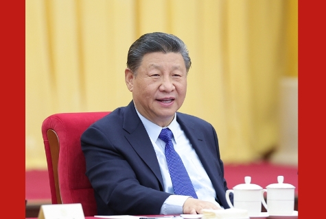 習近平看望參加政協(xié)會議的民革科技界環(huán)境資源界委員